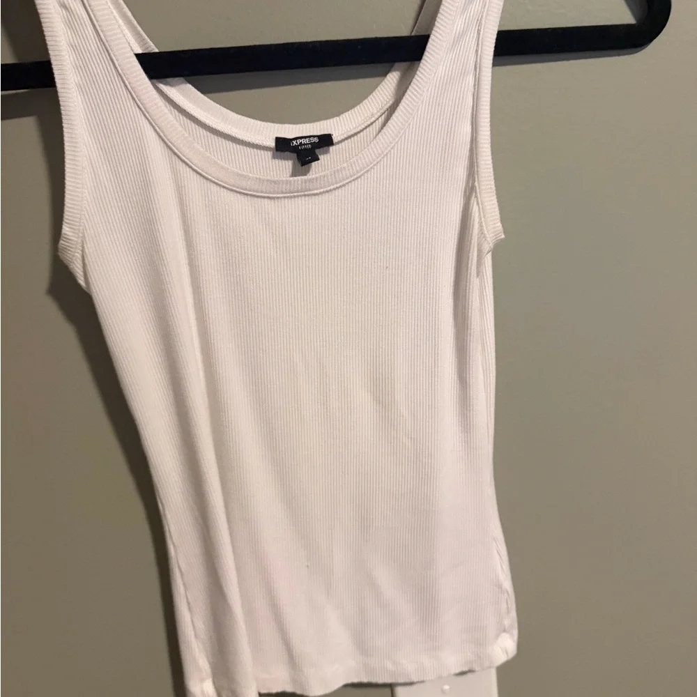 Bundle- Express Tank Tops - Picture 3 of 4